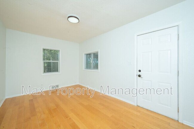 Building Photo - 3830 51st St