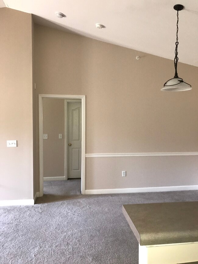 Building Photo - 17023 Doe Valley Ct