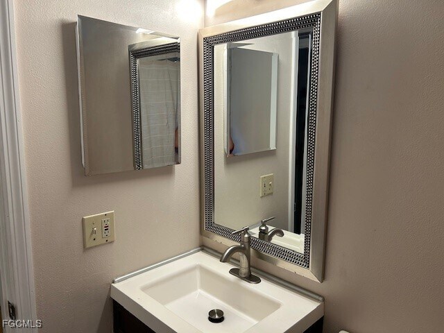 Building Photo - 6786 Autumn Ct