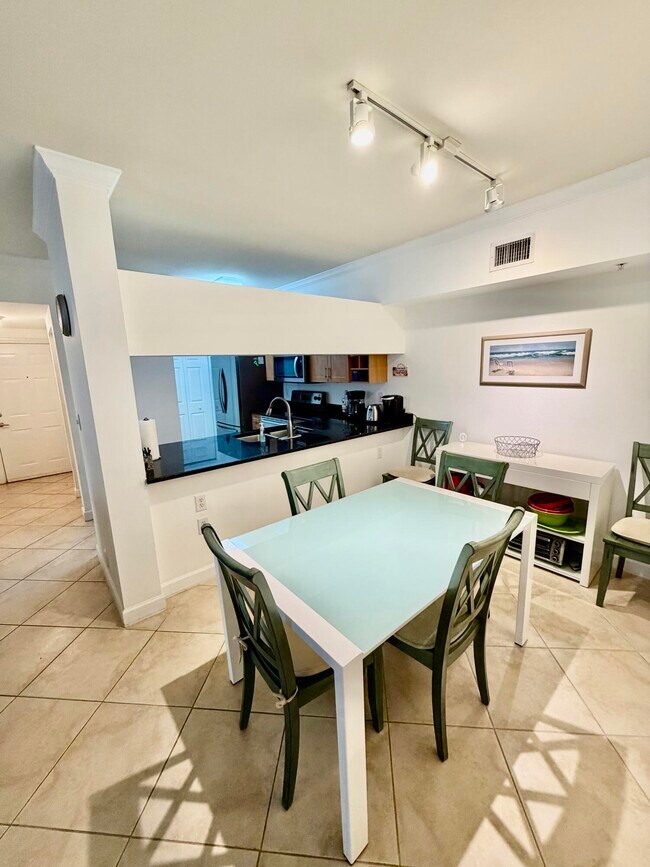 Building Photo - 6521 Emerald Dunes Dr