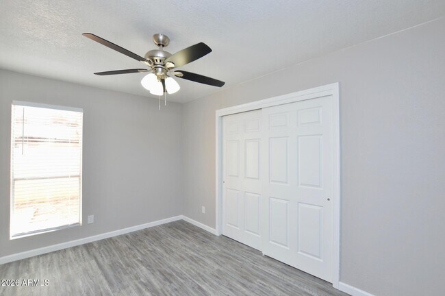 Building Photo - 645 N Arrowhead Dr