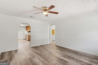 Building Photo - 165 Plum Orchard Rd