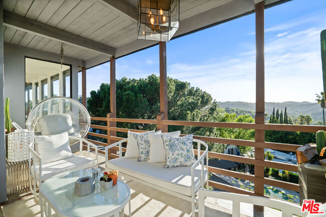 Building Photo - 3288 Wrightwood Dr
