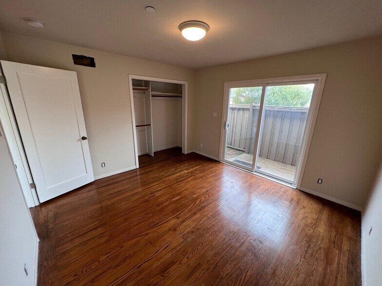 Building Photo - 228 Reed Cir