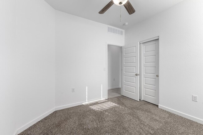 Building Photo - 3241 W Shanley Ave