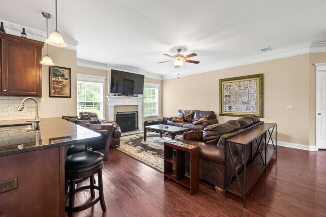 Building Photo - Spacious 5-Bedroom Home for Rent in Rincon!