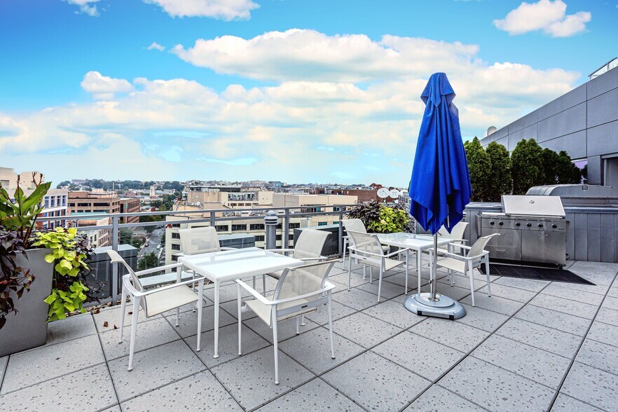 Building Photo - 1177 22nd St NW