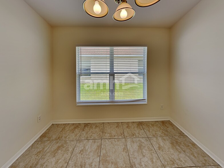 Building Photo - 10126 41st Ct E