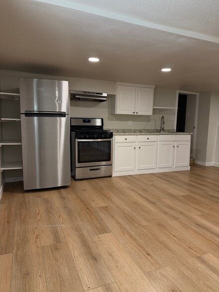 Building Photo - 472 Arleta Ave