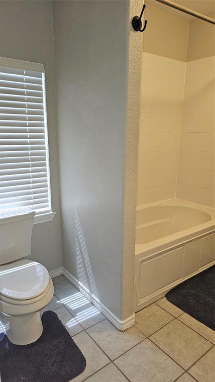 Building Photo - 16 Brenda Ln