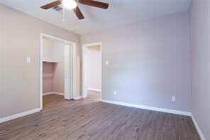 Building Photo - 401 Pear St