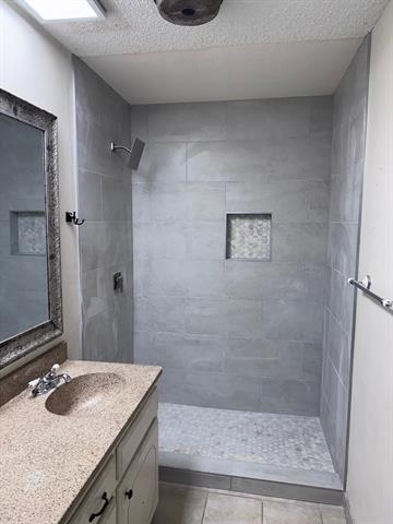 Building Photo - 733 Toni Dr