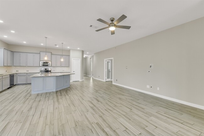 Building Photo - 31778 Twin Timbers Ln