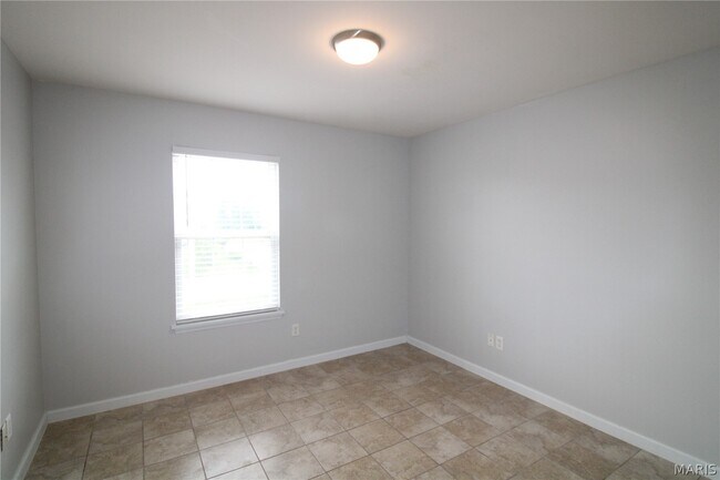 Building Photo - 13300 Spring Creek Ln