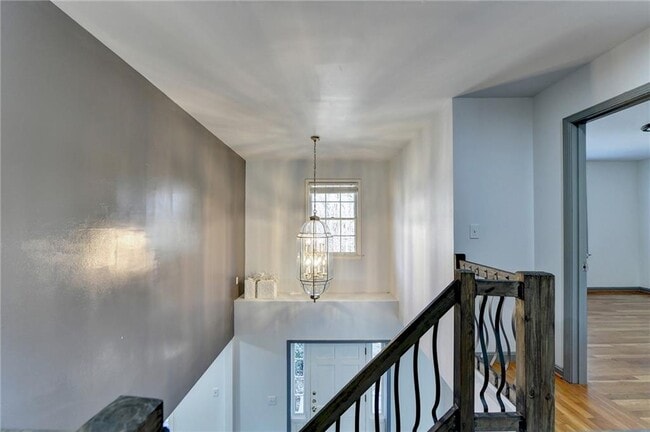 Building Photo - 525 Abernathy Rd NE