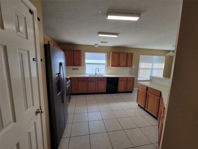 Building Photo - 3934 Camelia Glen Ln