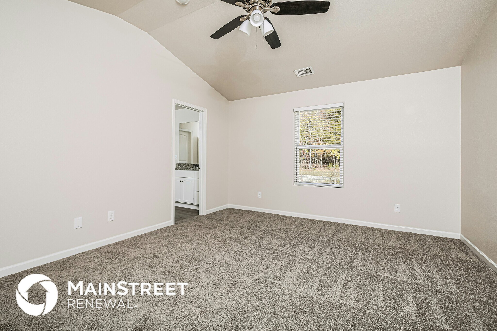 Building Photo - 135 Shallow Dr