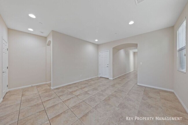 Building Photo - 2324 Mundare-