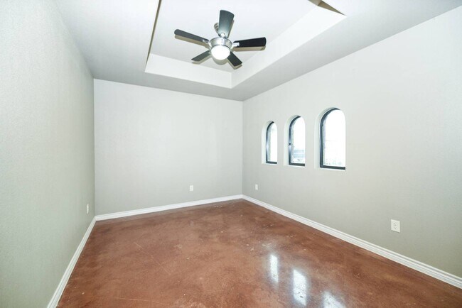 Building Photo - 7100 Almond Dr