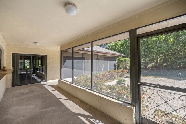 Building Photo - Comfort, Style & Space – 3 Bedroom Home in Rainbow Springs