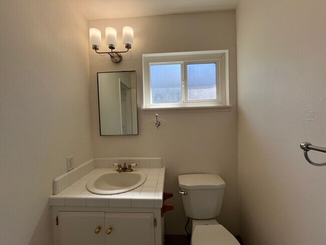 Building Photo - 8890 Arcade- 4 Bedroom 2 Bath home