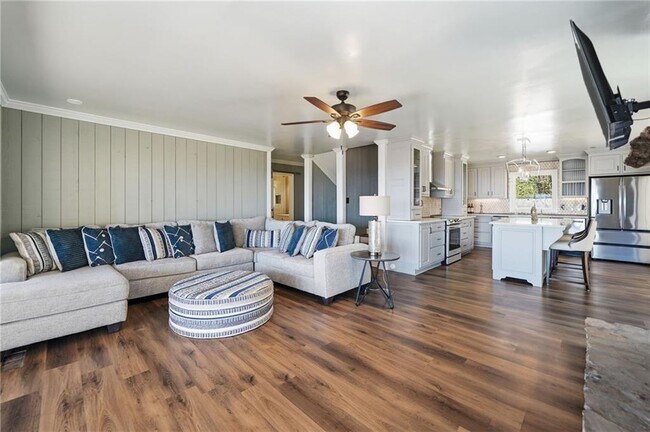 Building Photo - 1545 Dawson Petit Rdg Dr