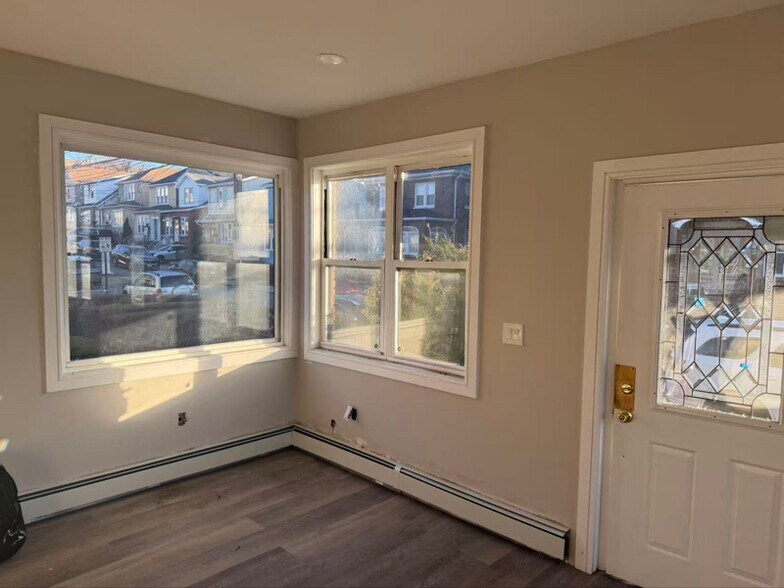 Building Photo - 1700 77th St