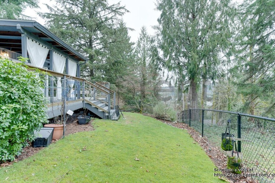 Building Photo - 380 Mt Defiance Cir SW