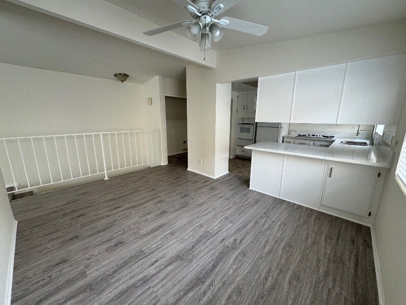 Building Photo - 840 3rd St