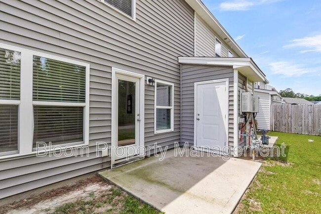 Building Photo - 159 Spencer Cir