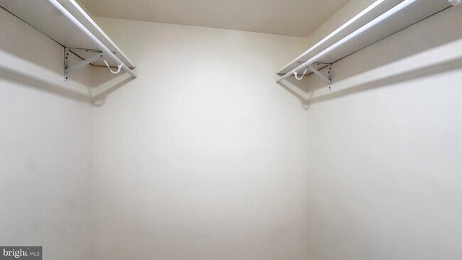 Building Photo - 4600 Duke St