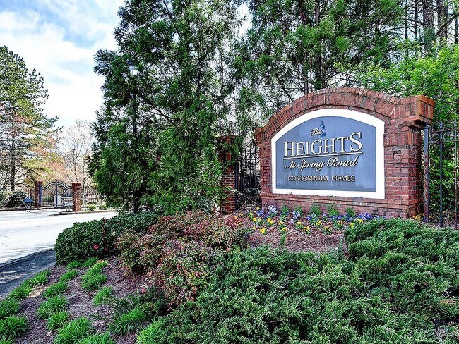 Building Photo - 708 Spring Heights Ln