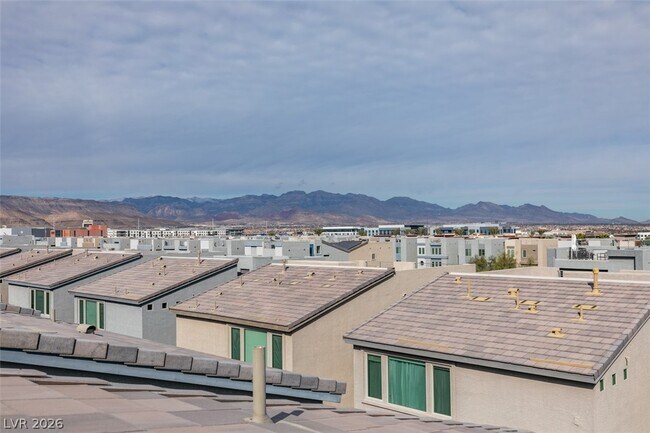 Building Photo - 8048 Haywood Estate Ave