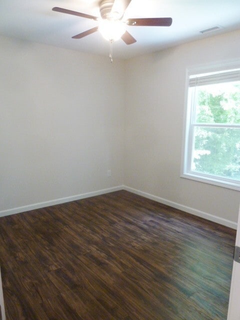 Building Photo - Sleek and Stylish, newly renovated 2 bedro...