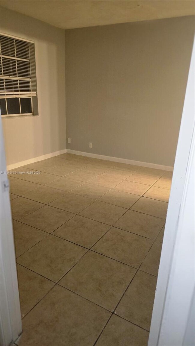 Building Photo - 11483 NW 42nd St