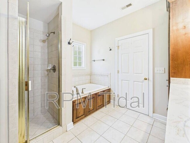 Building Photo - 4905 Burnley Dr