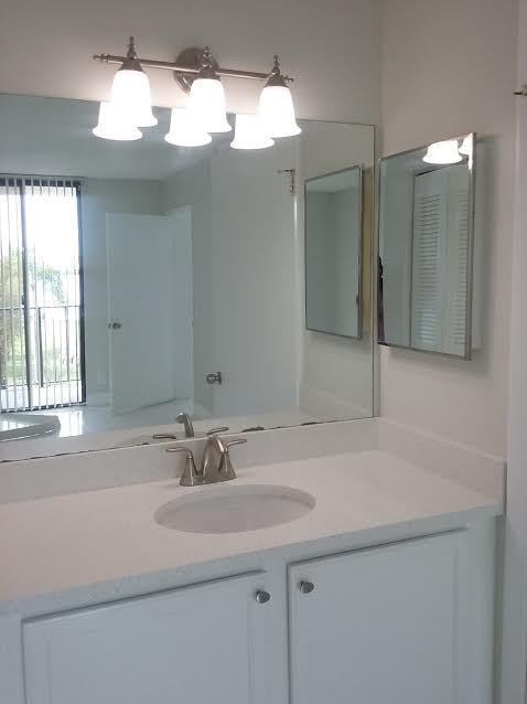 Building Photo - ONE BEDROOM ONE BATHROOM! WATERFRONT COMMUNITY!