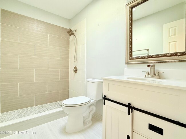 Building Photo - 10373 Windfern Ct N