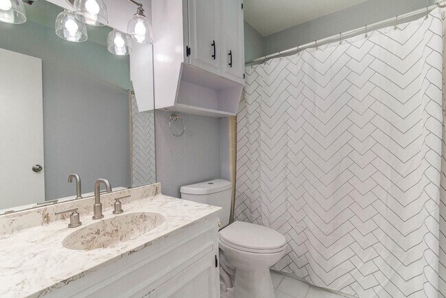 Building Photo - 2300 Cypress Point E