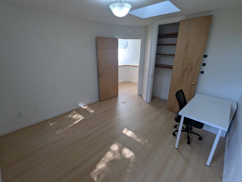 2nd floor bedroom 2 - 2346 Cedar St