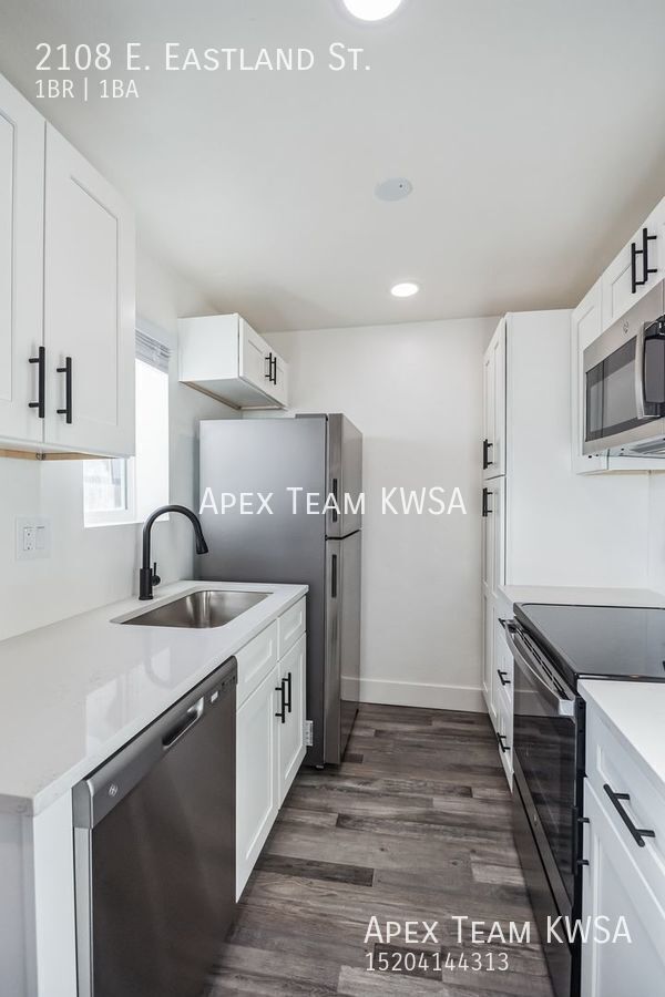 Building Photo - $825 Beautifully Remodeled 1 Bed | 1 Bath ...