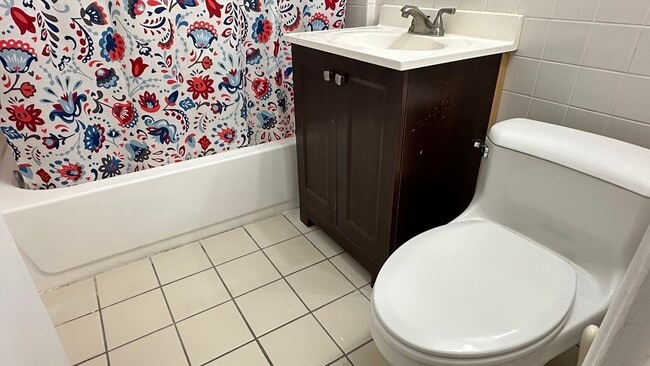 Building Photo - 40 Chester St