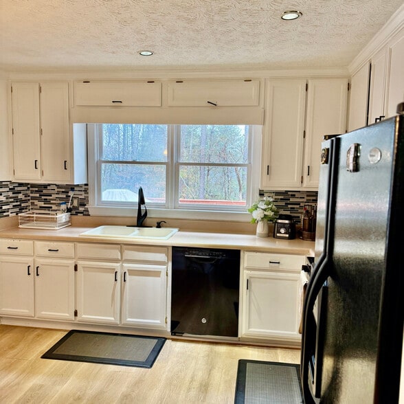 Building Photo - 4401 Yorkshire Ct