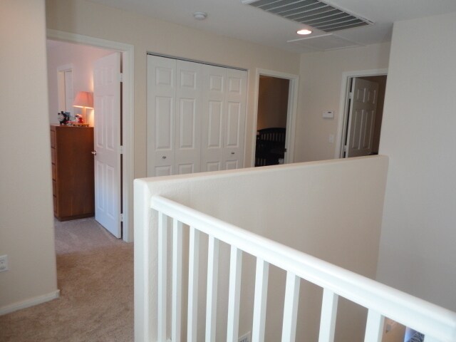 Building Photo - Beautiful 2 Story Home in Mountains Edge.