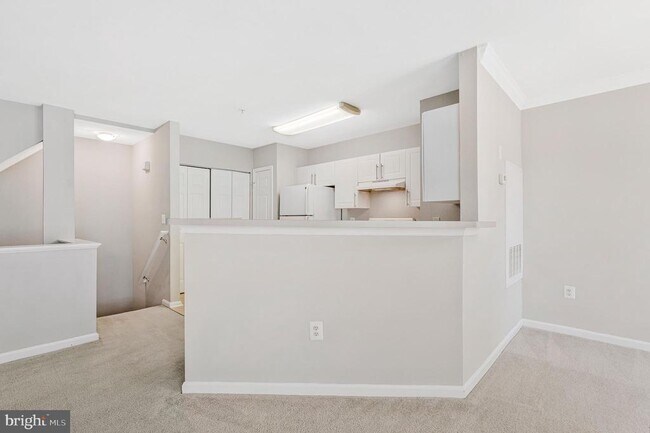 Building Photo - 12877 Fair Briar Ln