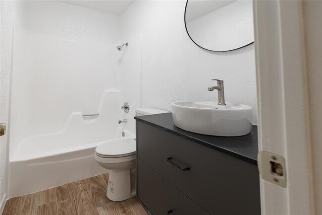 Building Photo - 100 Nicole Cove