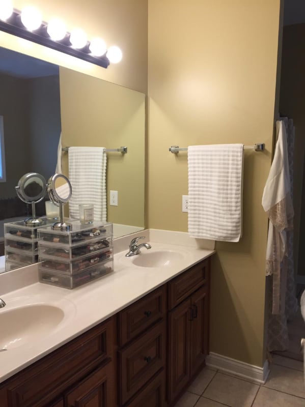 Building Photo - 302 Willow Crossing Ct