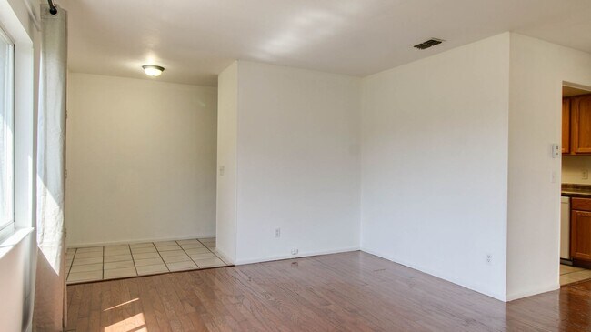 Building Photo - 1201 Springview Run