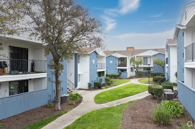 Building Photo - Mission Bay Apartments