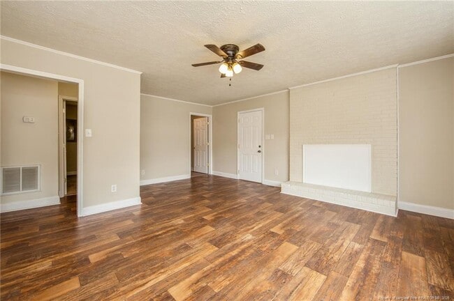 Building Photo - 1203 Turnpike Rd